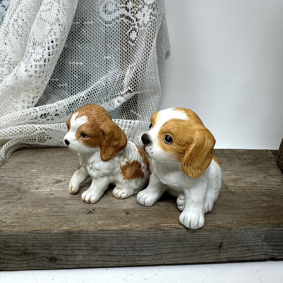Two Vintage Ceramic Puppy Figurines - Hand-Painted Collectibles  Homco Dogs - Picture 3 of 8